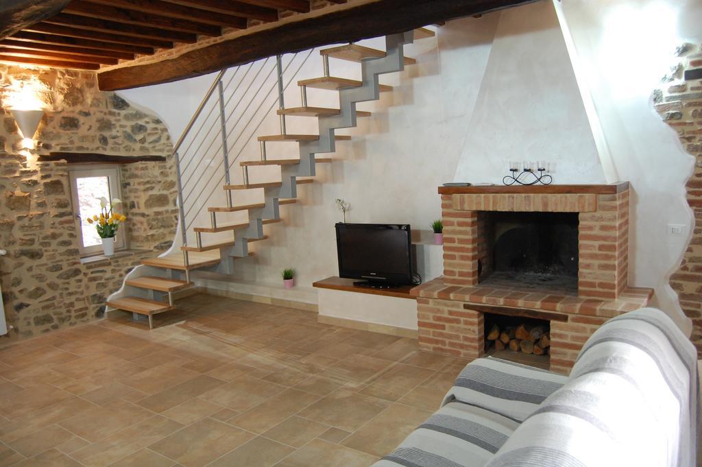 Hôtel Emily House à Montecerboli Extérieur photo